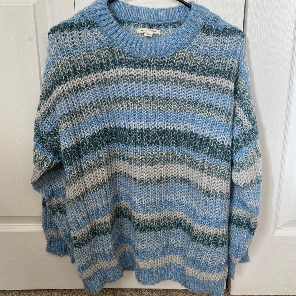 American Eagle Sweater